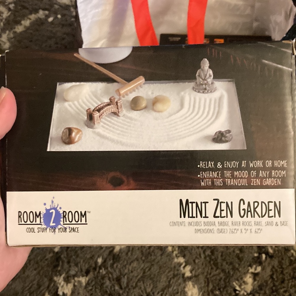 Mini Zen Garden - Picture 2 of 3